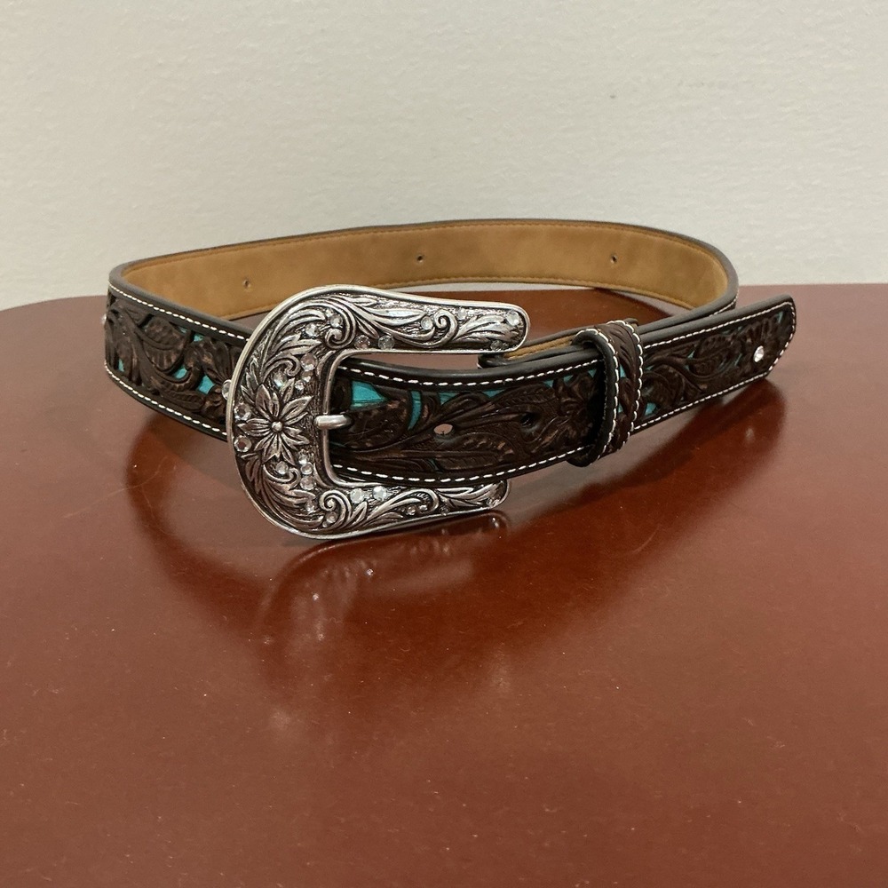 Elegant Silver and Brown Western Belt